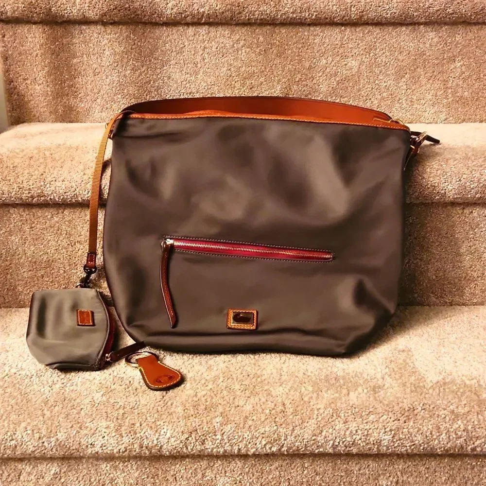 Dooney & Bourke 